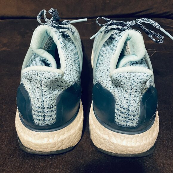 Adidas Ultraboost Ultra boost light blue parley 11 US womens excellent condition - Picture 4 of 9